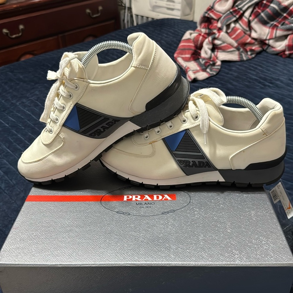 PRADA